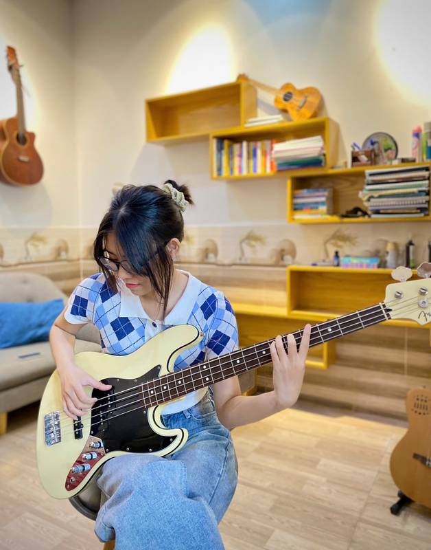 Học viên học nhạc